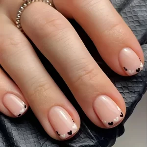 Sweet Fashion Short Oval False Nails – Black & White Heart French Design with Mixed Colors